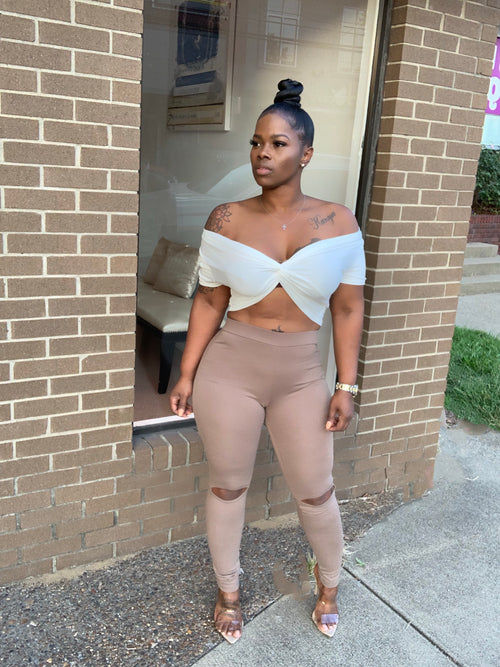 Slit knee leggings